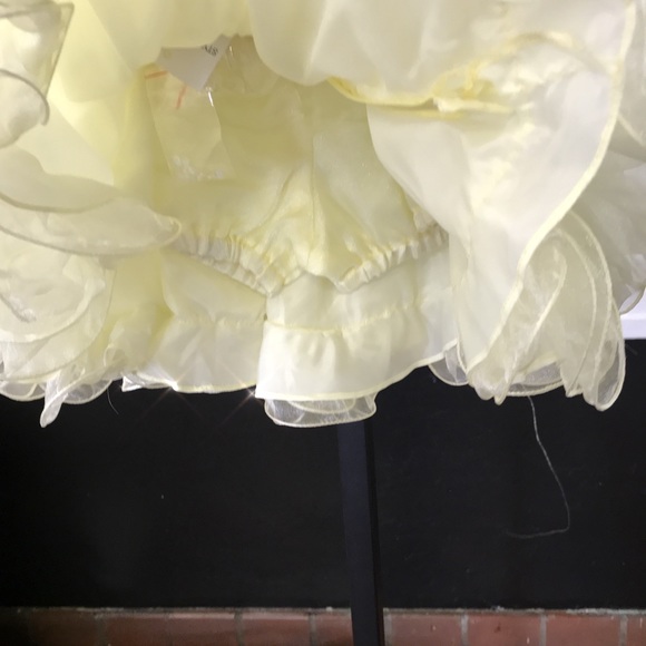 Sold- Yellow baby girl dress - Picture 2 of 5
